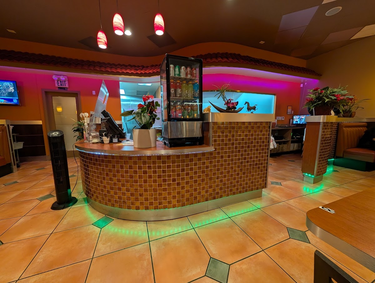 Golden Noodle & Grill